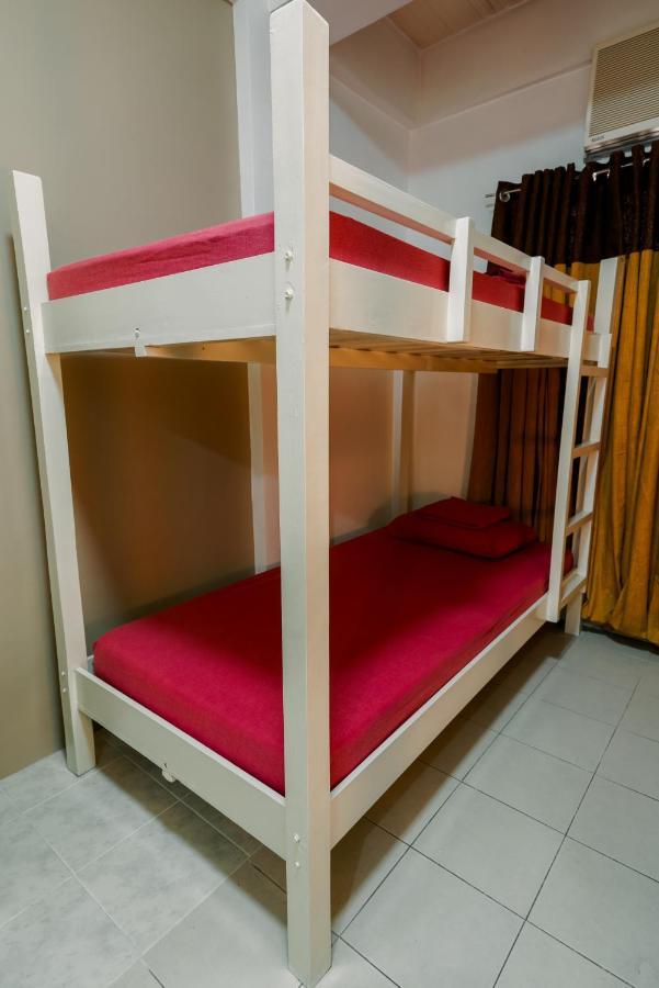 Tarasa Hostel Пасай Екстер'єр фото